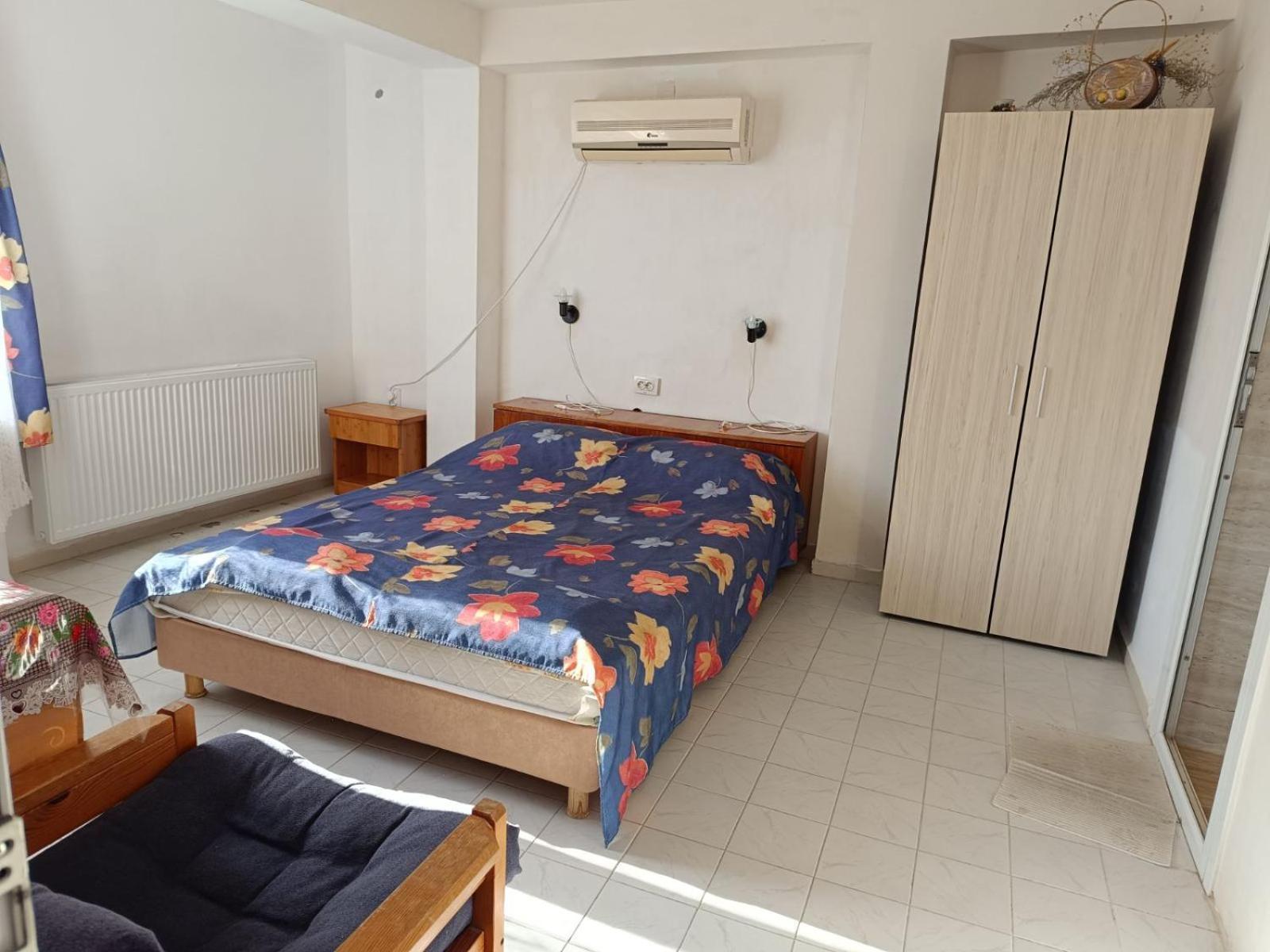 Eli Guest House Balchik Bagian luar foto
